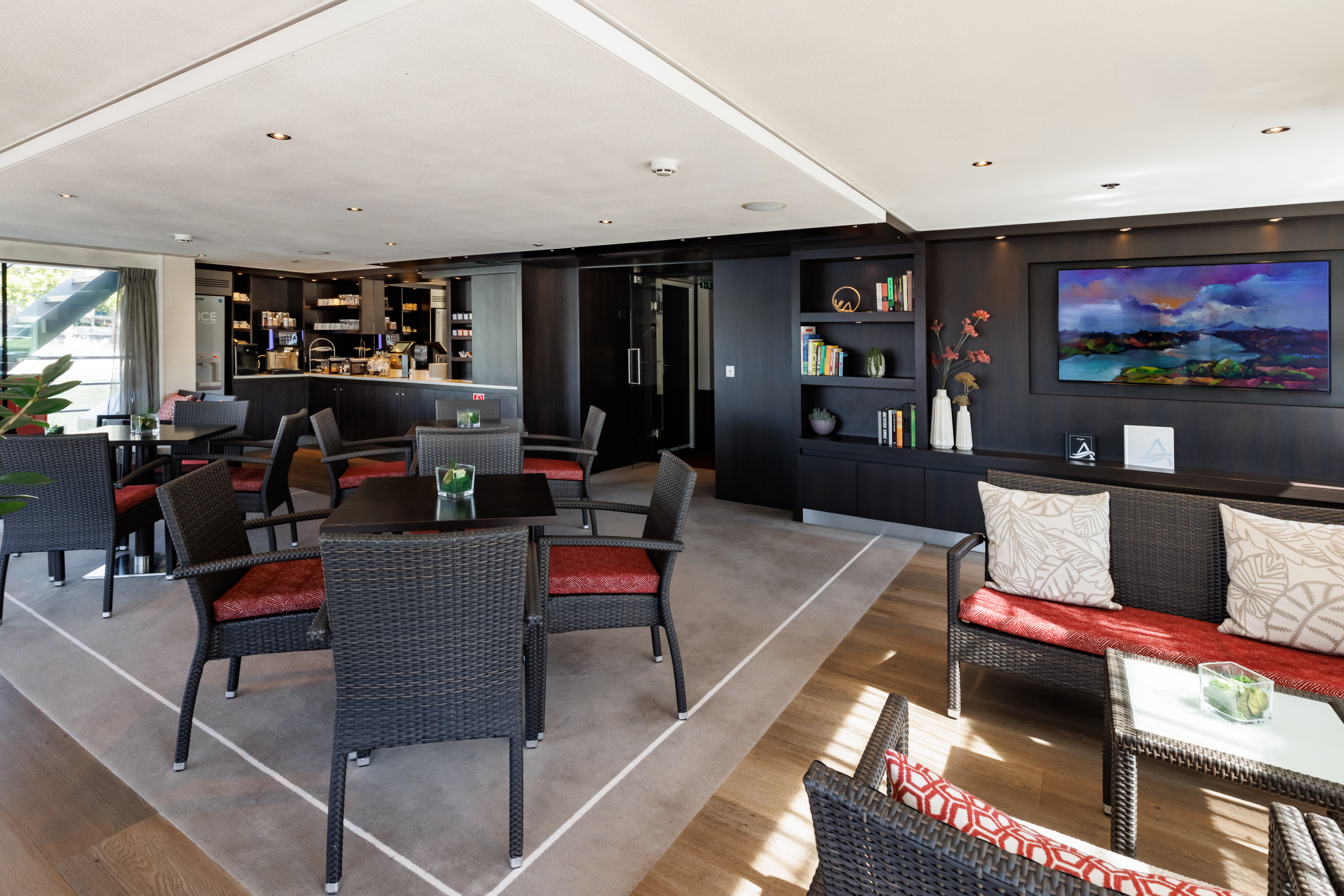 Avalon Tapestry II - Club Lounge